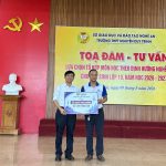 Tặng học bổng tại Trường THPT Nguyễn Duy Trinh 2 Vietlink trao tặng xuất học bổng cho trường thpt nguyễn duy trinh